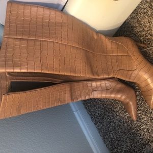 Antonio Melani tan leather boots